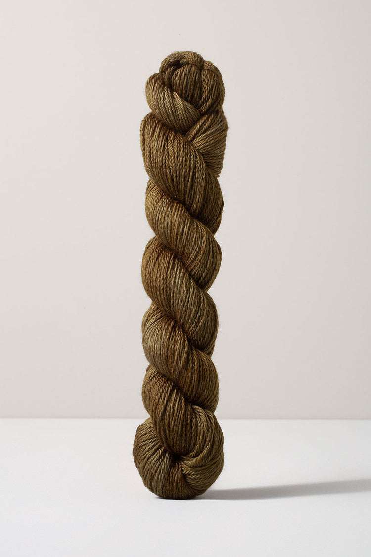 16 Fingering Yarn by Urth Yarns (Extrafine Merino)