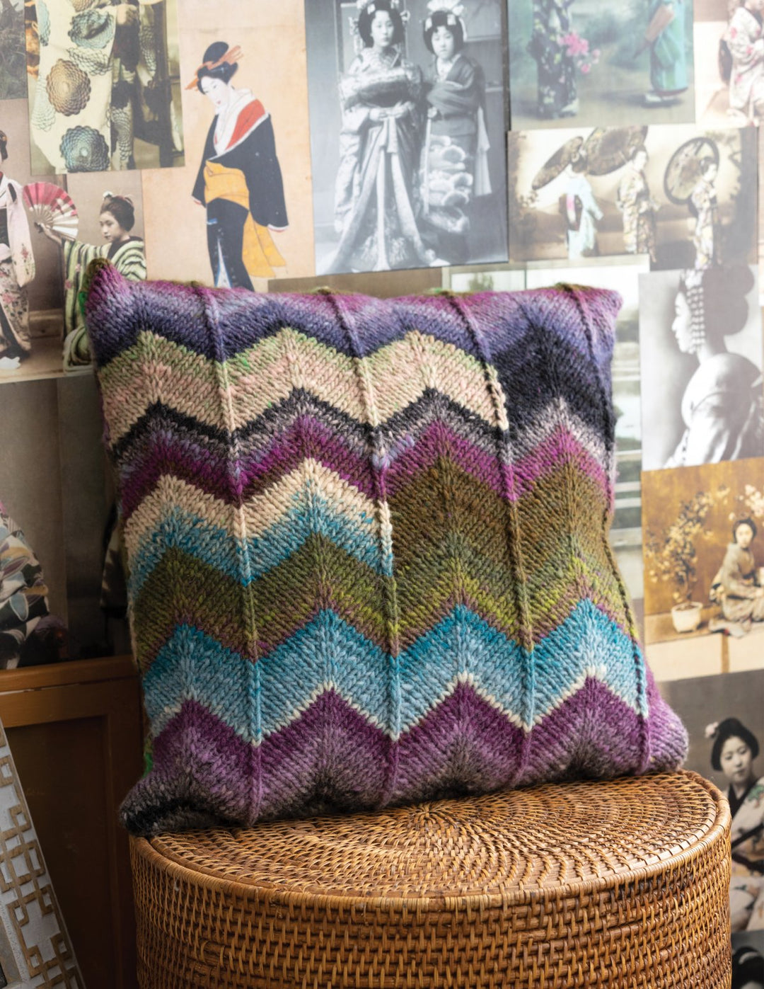 Design 22 - Zig Zag Pillow