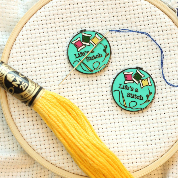 Life's a stitch Magnetic Needle Minder