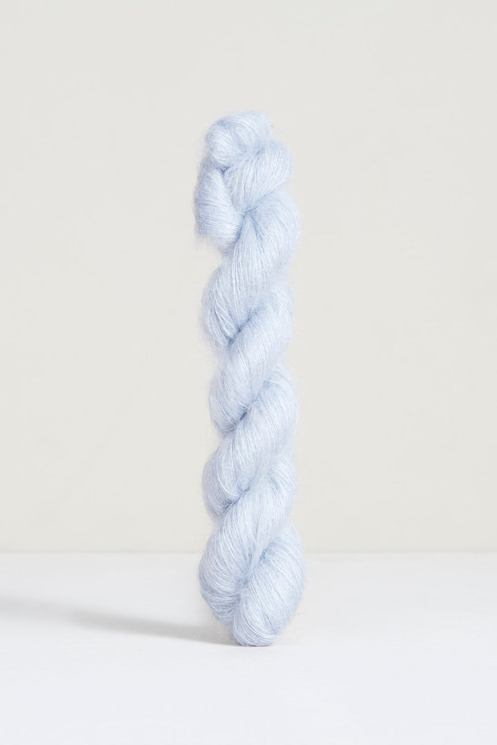 Bonmoher Yarn by Urth Yarns (Extrafine Merino)