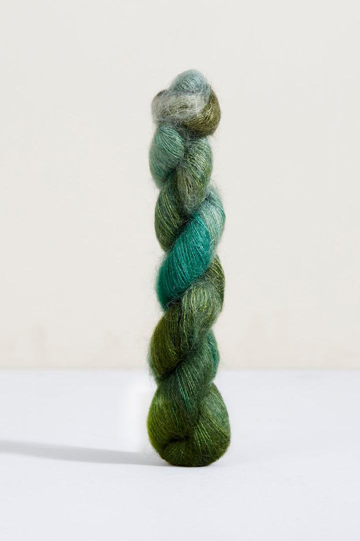 Bonmoher Yarn by Urth Yarns (Extrafine Merino)