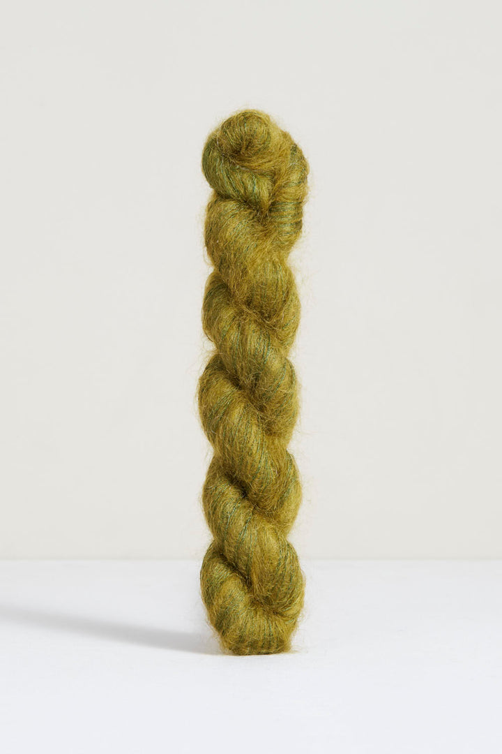 Bonmoher Yarn by Urth Yarns (Extrafine Merino)