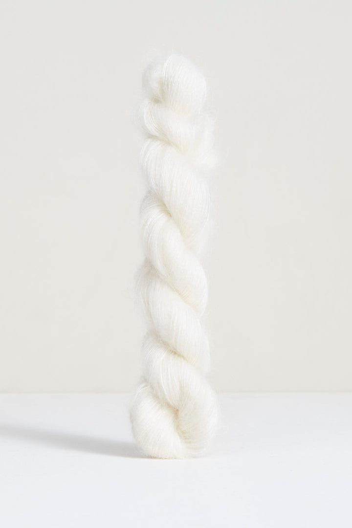 Bonmoher Yarn by Urth Yarns (Extrafine Merino)