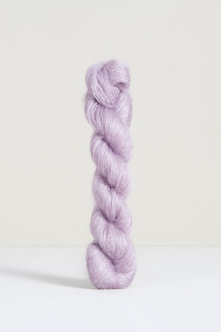 Bonmoher Yarn by Urth Yarns (Extrafine Merino)