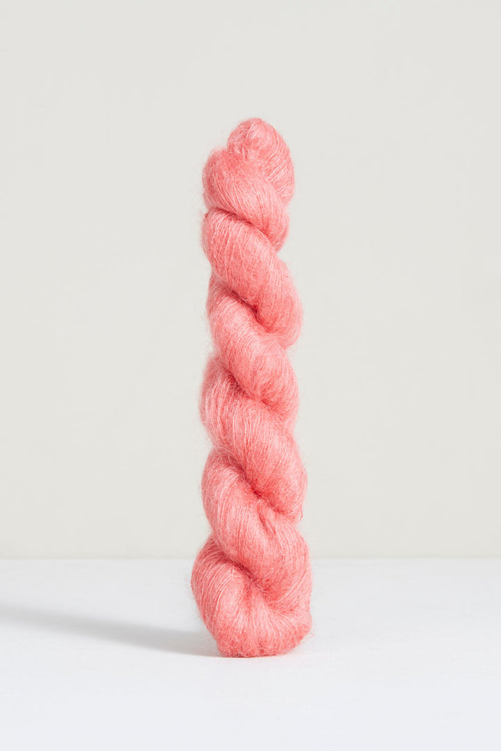 Bonmoher Yarn by Urth Yarns (Extrafine Merino)