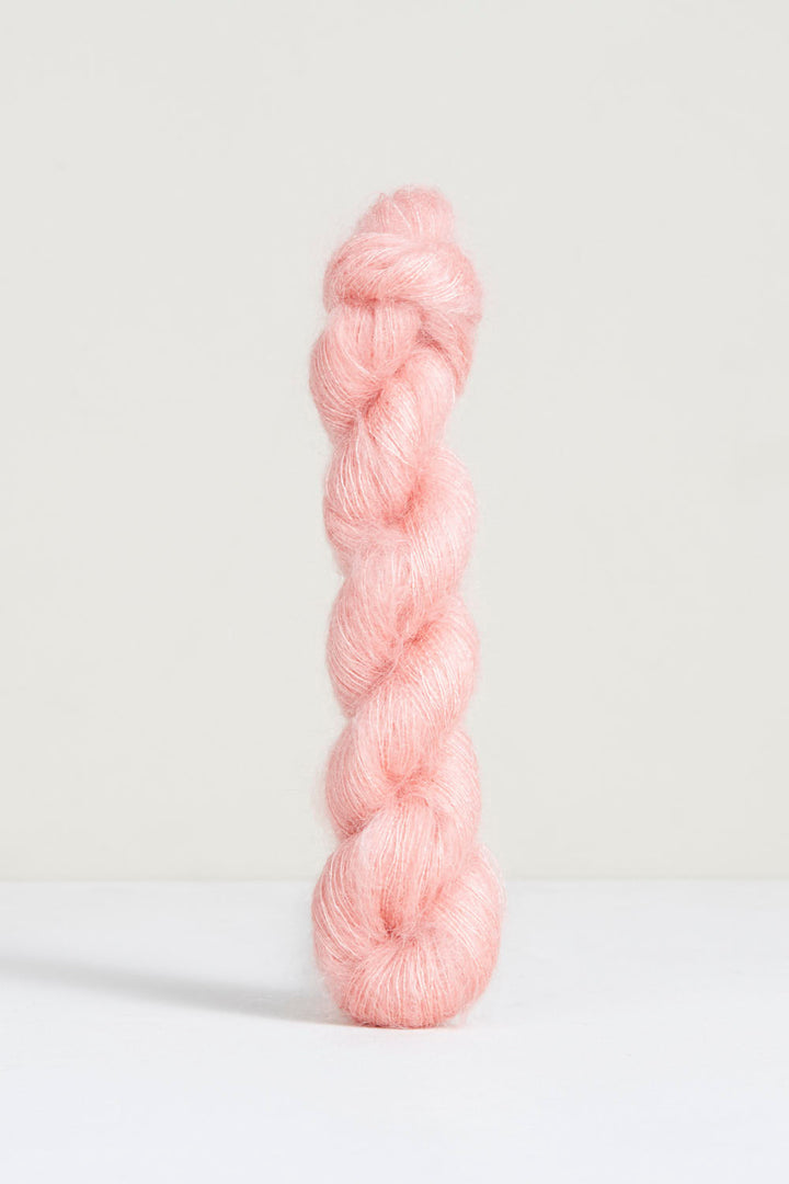 Bonmoher Yarn by Urth Yarns (Extrafine Merino)