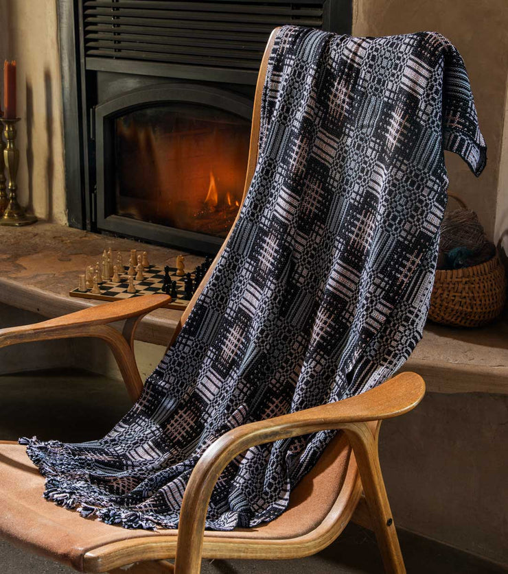 Handwoven Magazine November/December 2023, Volume XLIV Number 5