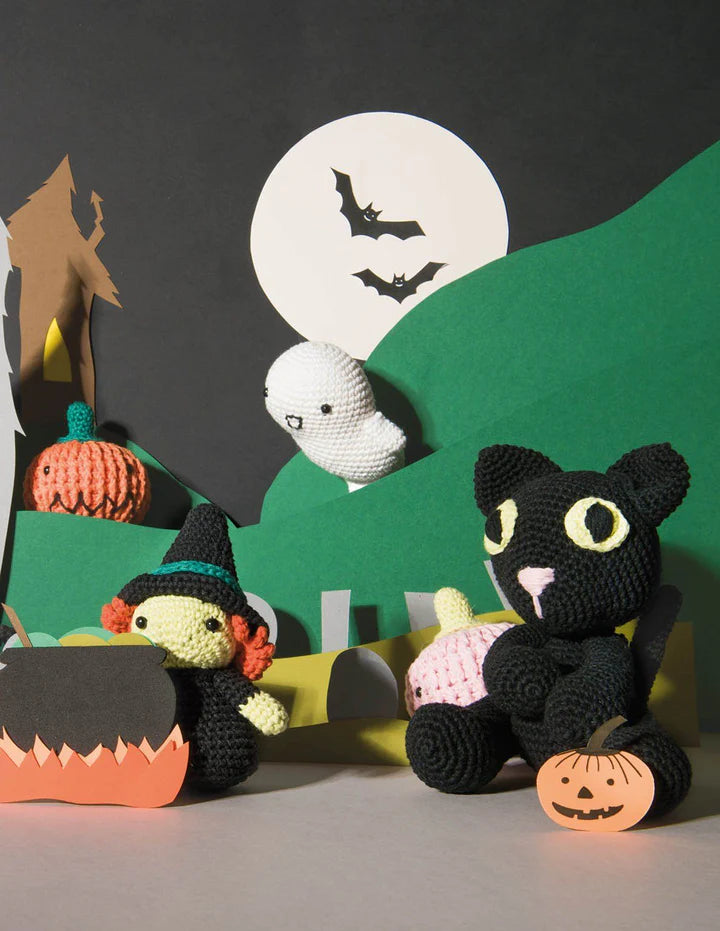 Ricorumi Halloween Pattern Book by Universal Yarn