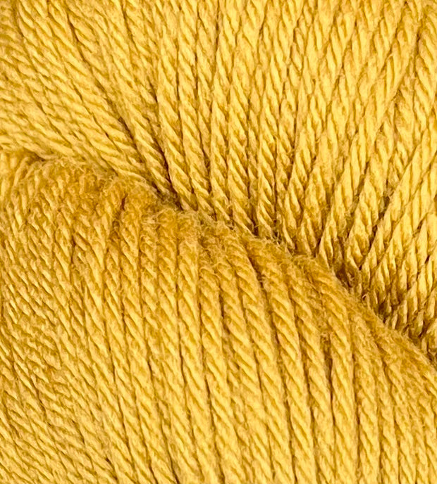 Super Lamb 4/8 Worsted Weight Superwash Yarn