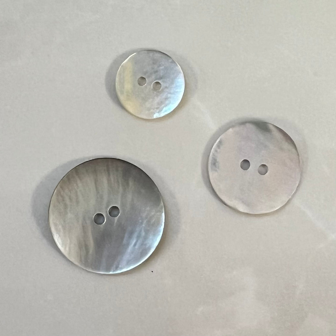 Shell 2-Hole Button Fabbrica Bottoni Style B0P128
