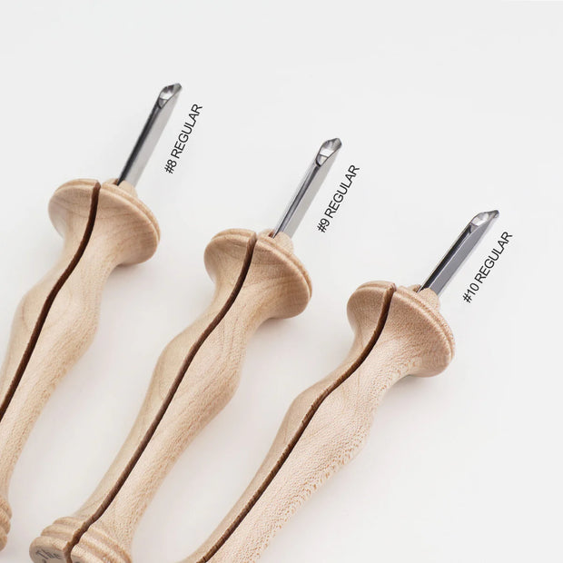 Natural Wood Oxford Punch Needle with Box