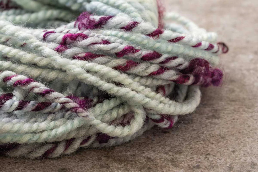 Spin Off - the Art &amp; Craft of Spinning Yarn - Winter 2025 - Vol. XLVIII No. 4