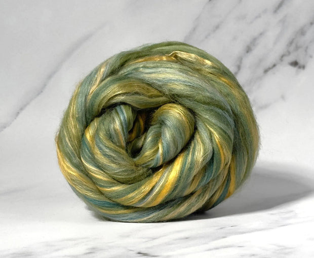 Merino Wool Blend Roving by the Ounce - Stately Home