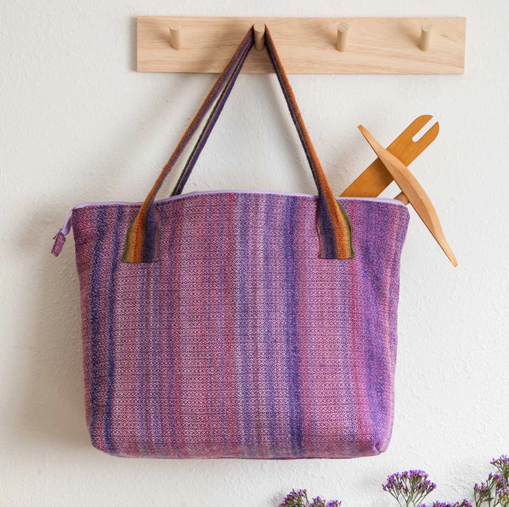 Spin Off - the Art & Craft of Spinning Yarn - Spring 2025 - Vol. XLVIV No. 5