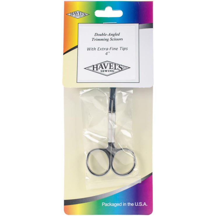 Double-curved trimmers are smaller in size for getting into hard to reach areas. Hand stays parallel to fabric.