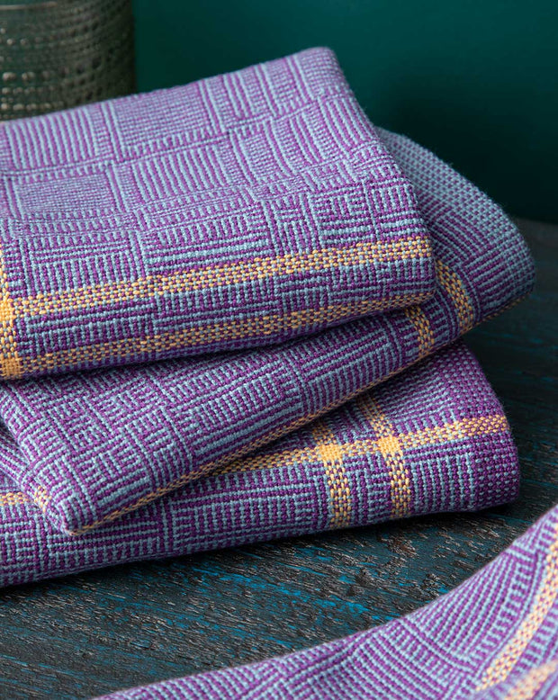 Handwoven Magazine January/February 2022, Volume XLIII, Number 1