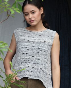 Design 28 - Curved Hem Top