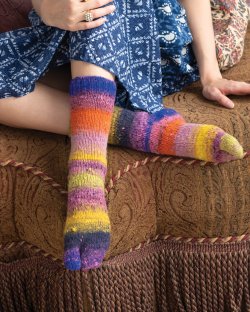 Design 23 - Tabi Socks
