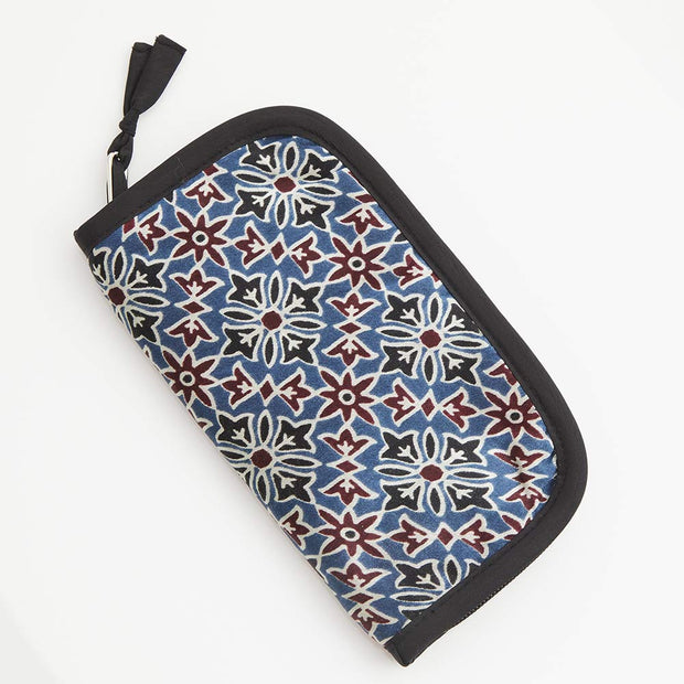 Knit Aid Case